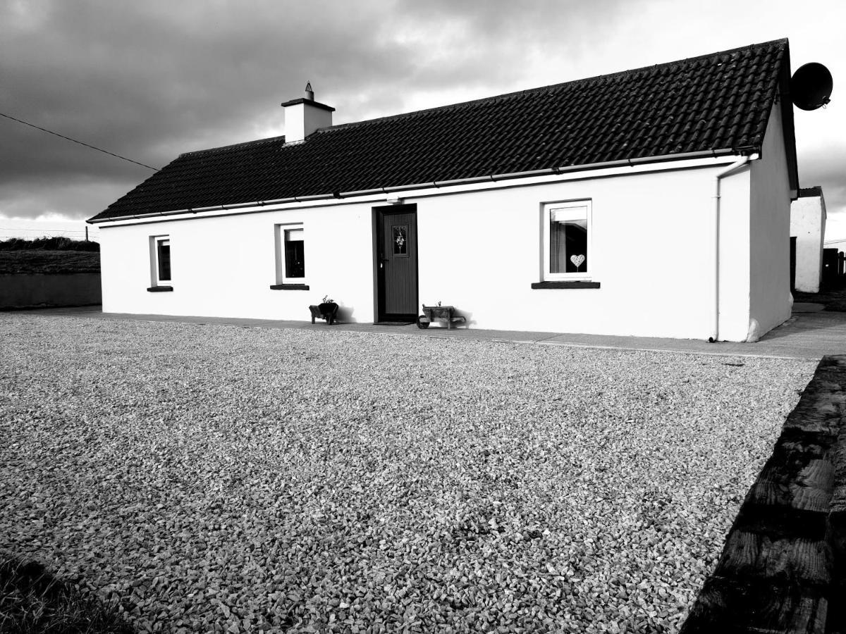 Granny Dens Vila Donegal Town Exterior foto